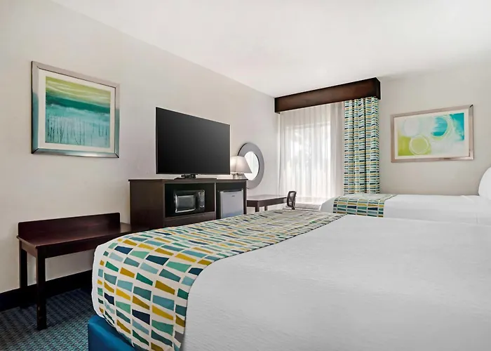 Best Western Plus Blue Angel Inn