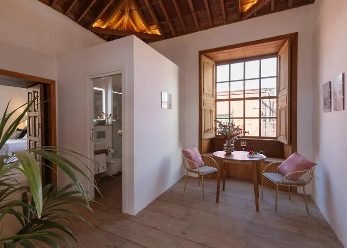 La Casa De La Camelia