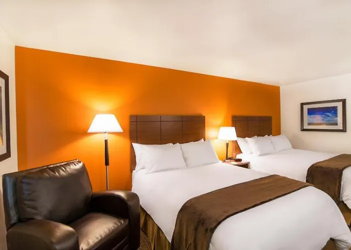 My Place Hotel Davenport