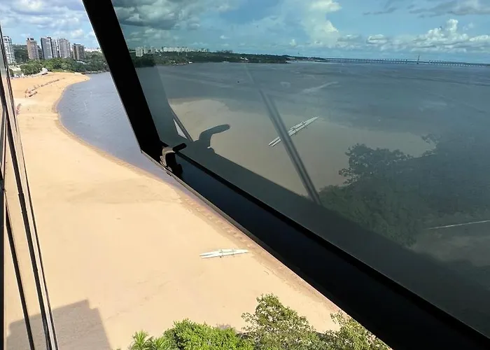 Flat no Condomínio do Edifício Tropical Executive e residence com Vista para o Rio