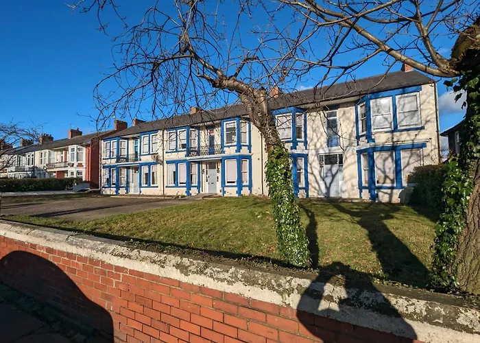 Eastbourne Lodge