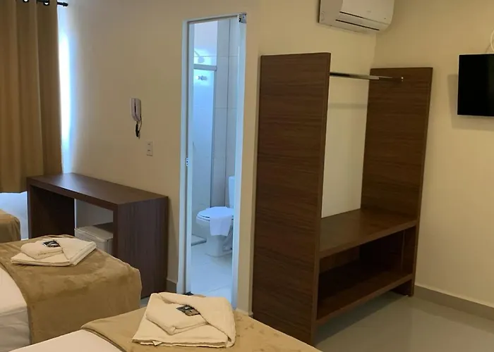 Lazzarus Hotel