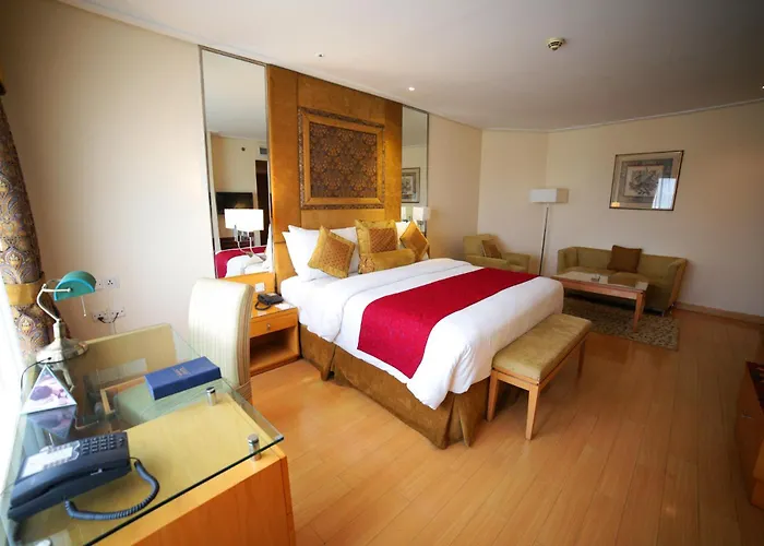 Park Lane Hotel