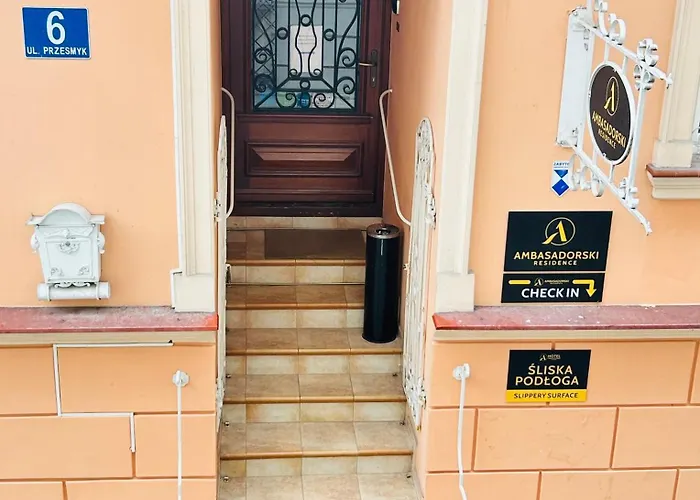 Ambasadorski Residence