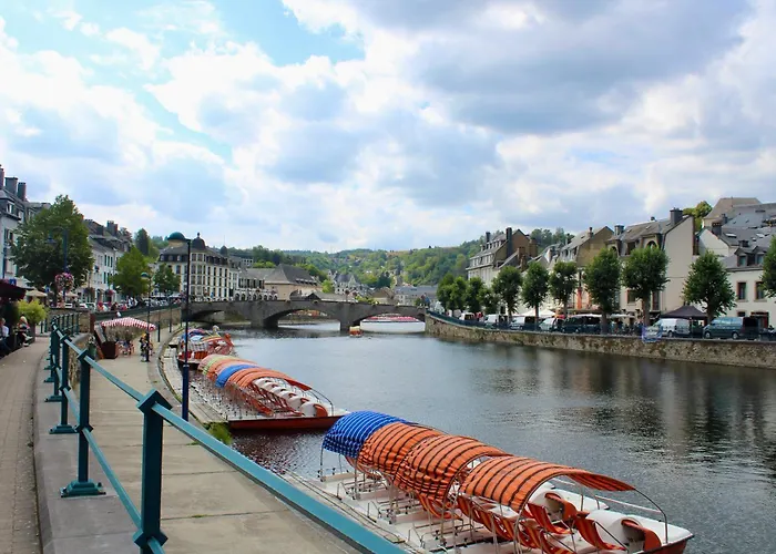 Maison De Vacances Bouillon 30 Personnes