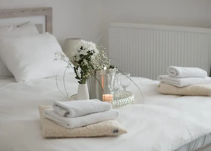 Aparthotel "Queen Zina"