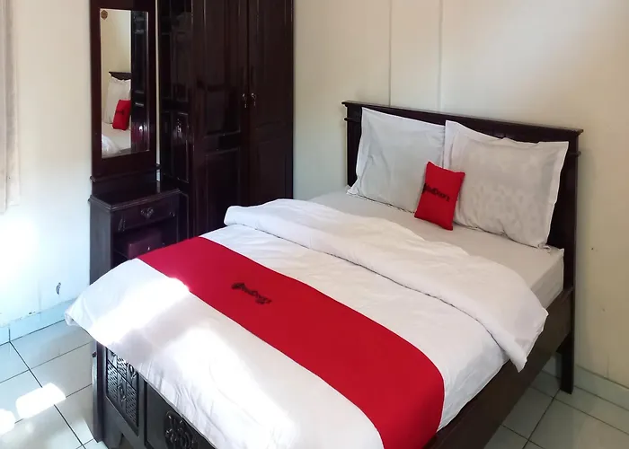 Reddoorz Syariah At Hotel Pandan Wangi Near Alun Alun Sidoarjo
