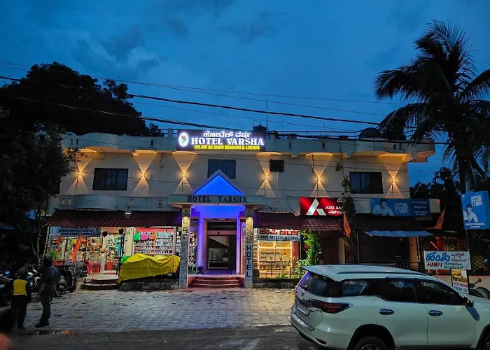 Hotel Varsha Hampi