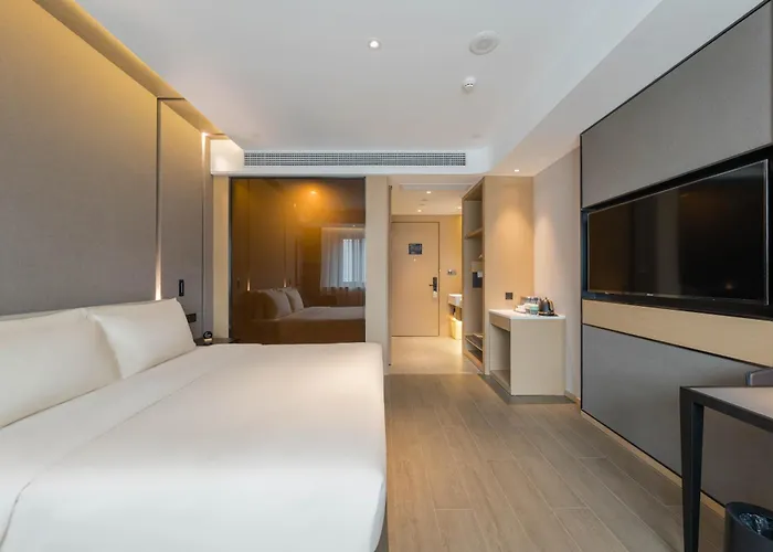 Atour Hotel Quzhou Nankong