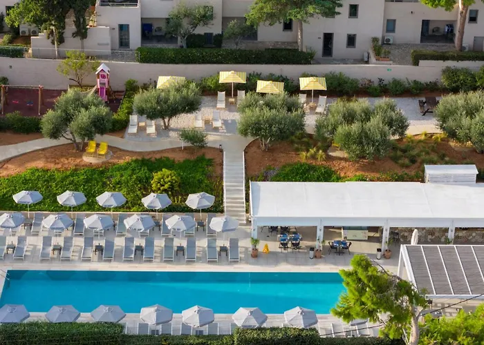 Sundance Apartments & Suites