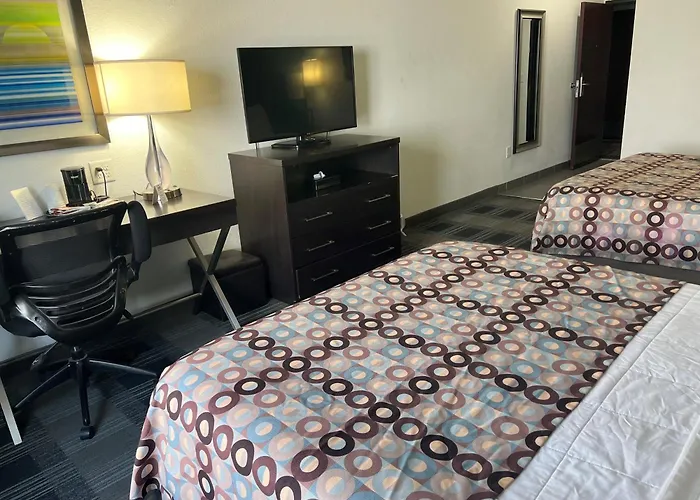Days Inn By Wyndham Alva
