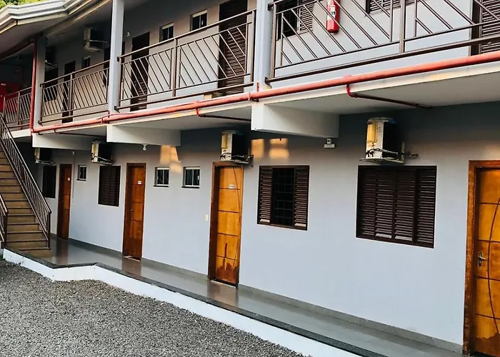 Hotel 2 Irmãos