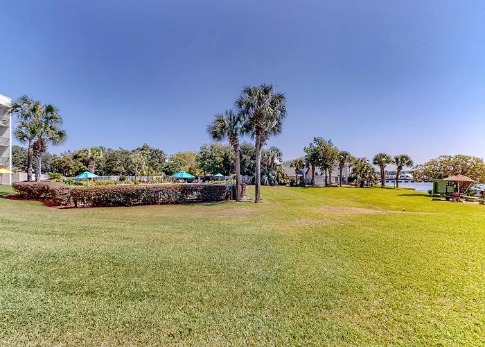 Pirates Bay B109