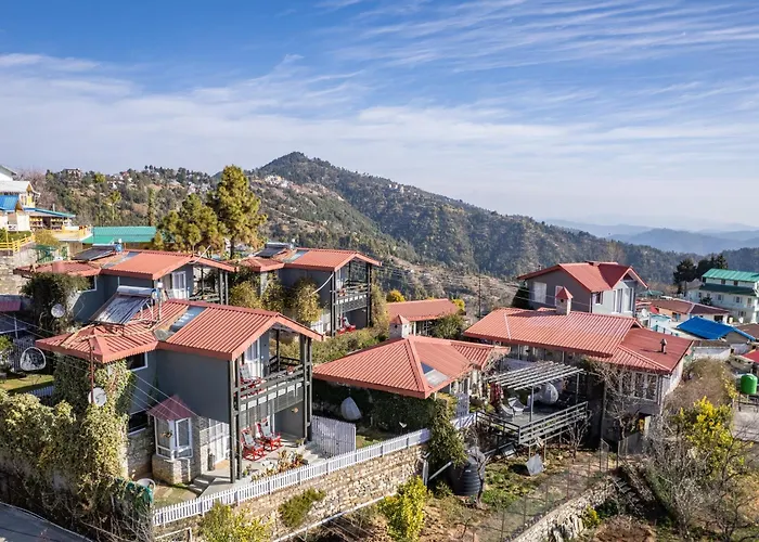 The Birdcage, Mukteshwar