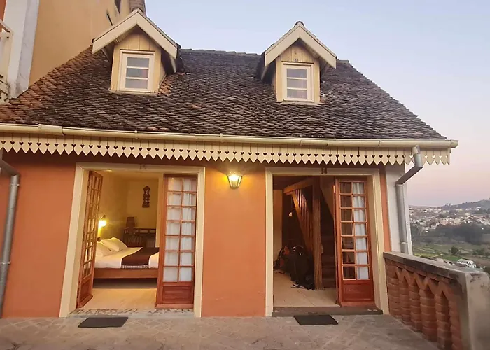 Tsara Guest House