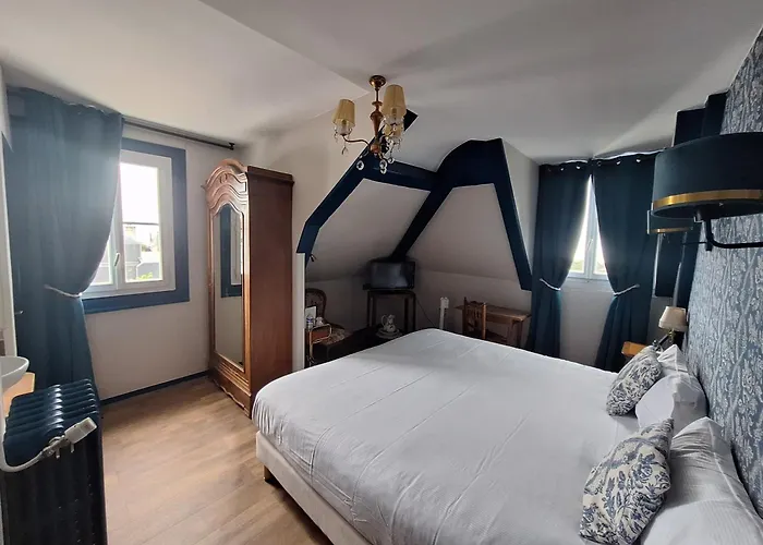 Hotel De Charme La Bonne Adresse - Logis Hotels