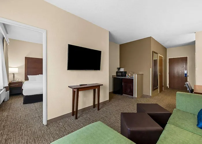 Comfort Inn & Suites Pueblo