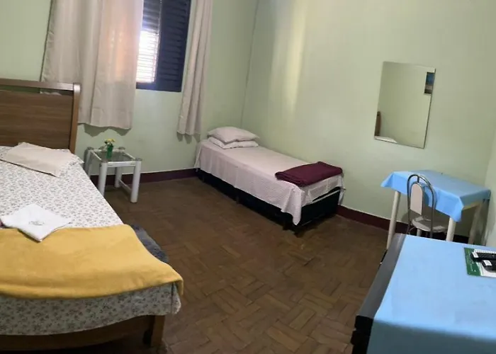 Hotel Shangri-La