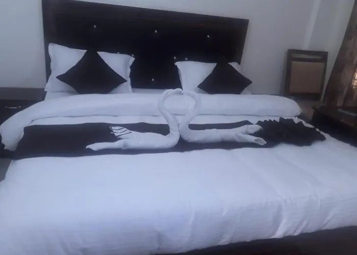 Goroomgo Hotel Govind, Bhanadhar Rudraprayag - Hotel-At-Prime-Location Spacious-Room With-Free Wi-Fi & Parking Facility