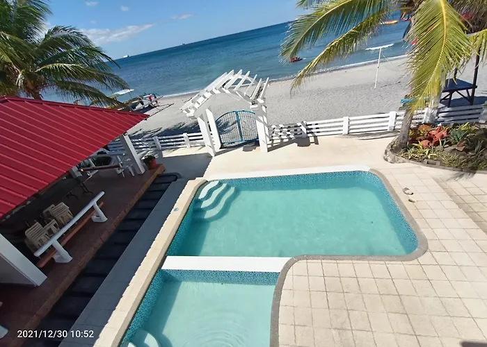 Phi-Phi Beach Resorts & Hotel
