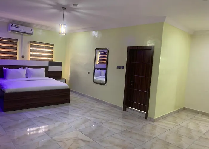Mok Apartments & Suites