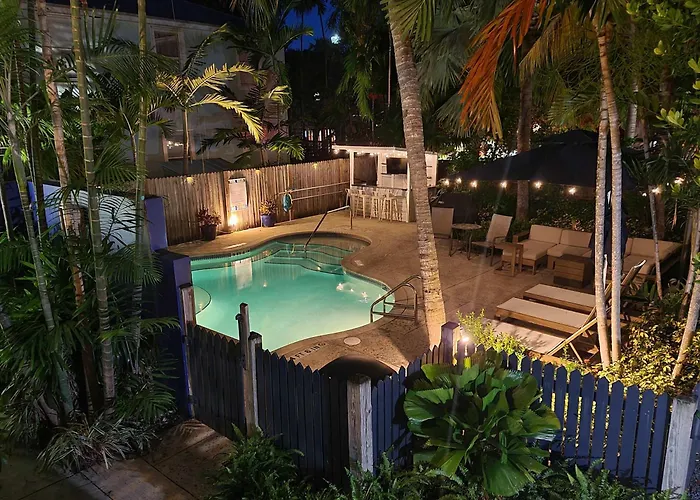Two Duval Street Suites W Parking And Pool