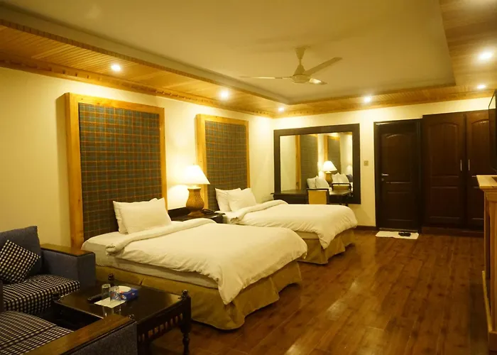Cedarwood Hotel And Resort