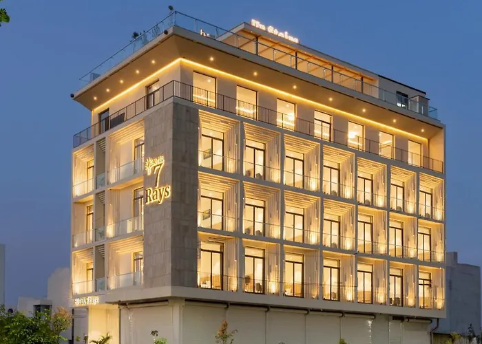 7 Rays Hotel
