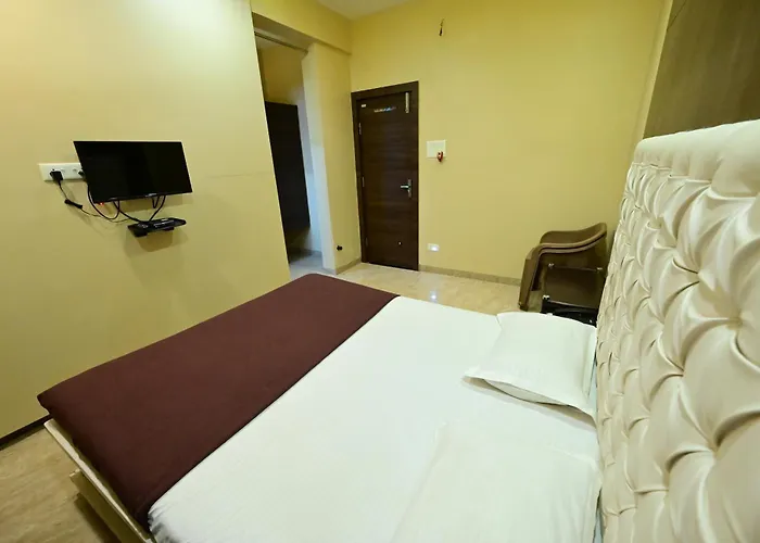 Aasra Lodge