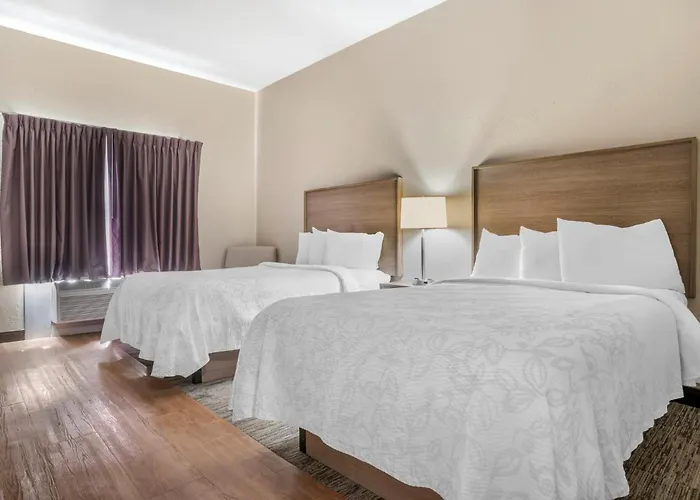 Red Roof Inn Plus & Suites Vicksburg
