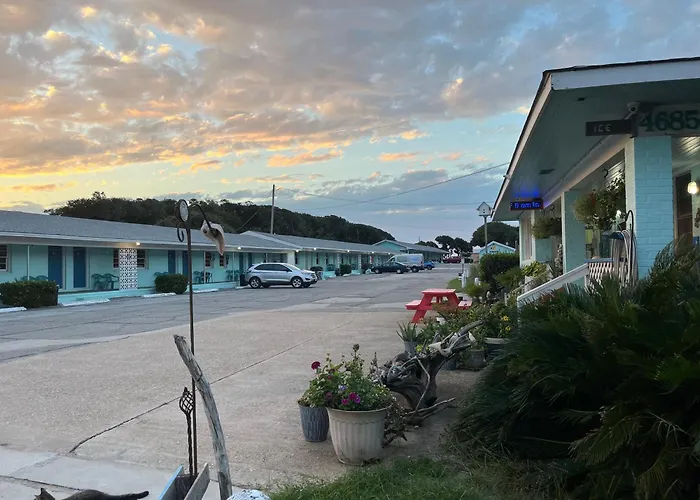 Swell Motel