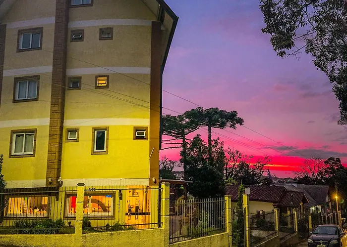 Golden Hills - Catedral