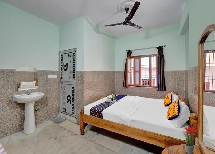 Goroomgo Gate Way Bhadrak Near Bhadrak Bus Stand - Wifi-Family Stay - Best Seller