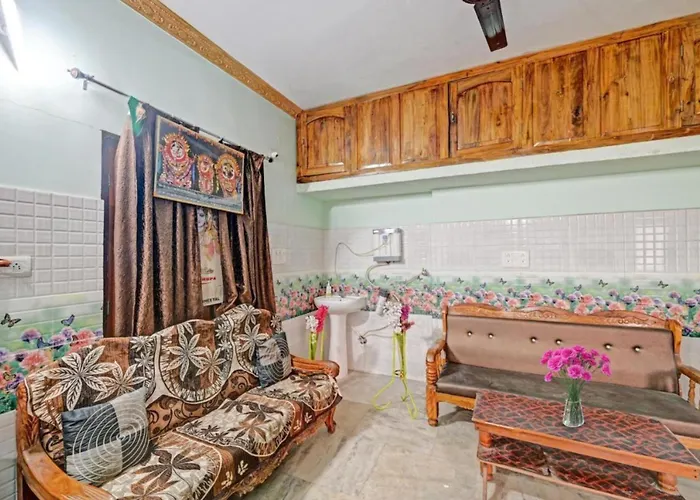 Goroomgo Gate Way Bhadrak Near Bhadrak Bus Stand - Wifi-Family Stay - Best Seller