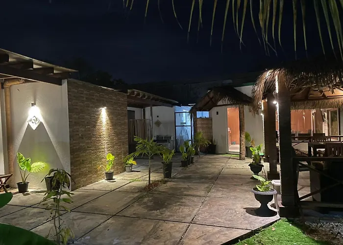 Himeyn Beach Inn - Ocho Homes by Eight Continents