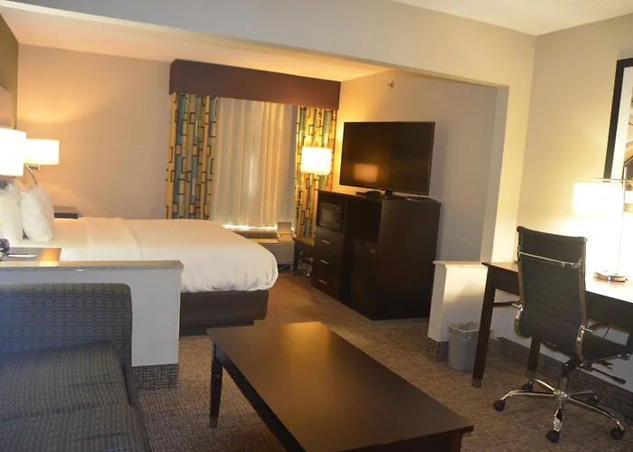 Comfort Inn & Suites Maumee - Toledo I80-90