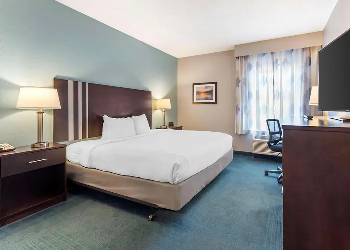 Best Western St. Clairsville Inn & Suites