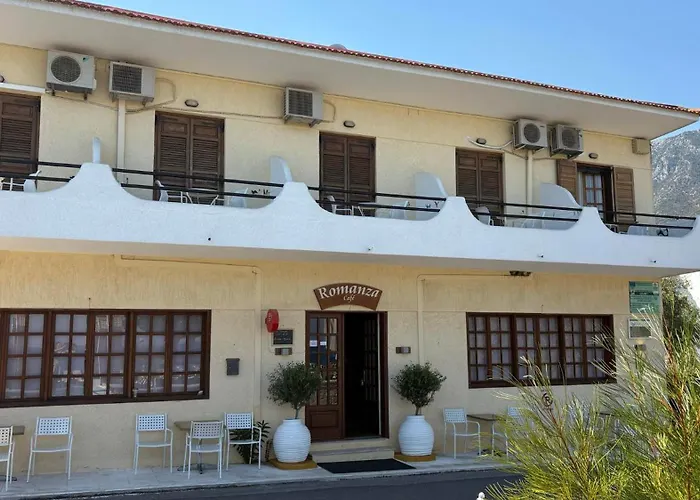 Romanza Rooms