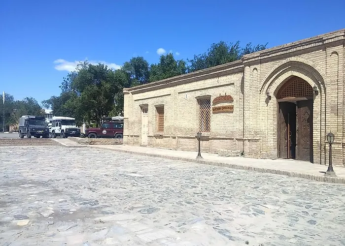 Qosha Darvoza