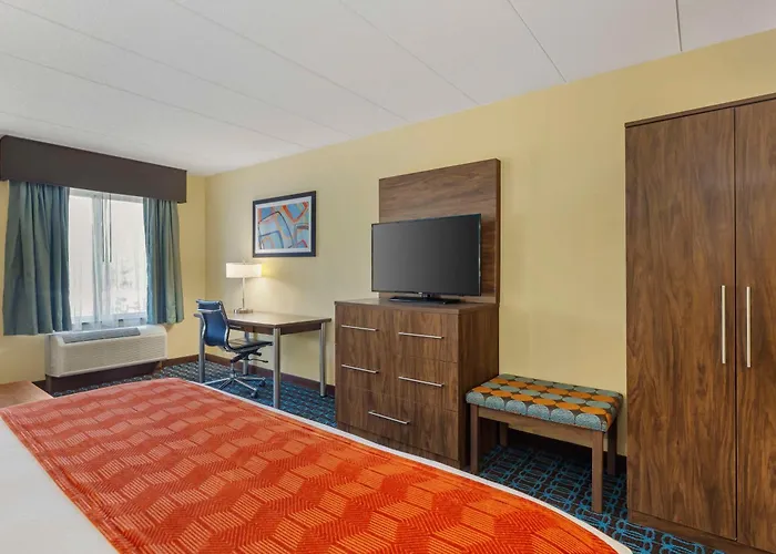 Best Western Plus North Shore Hotel