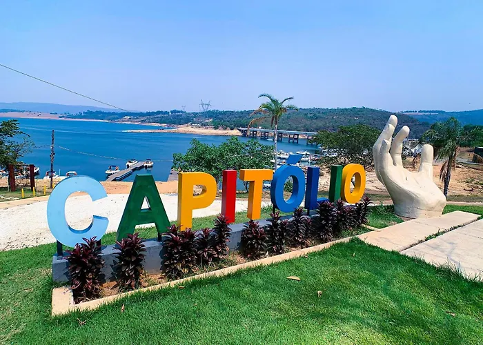 Pousada com vista para lago e com passeios de lancha em frente a Pousada em Capitólio, perto dos principais atrativos turístico, Pousada Vista do Turvo, Mandala