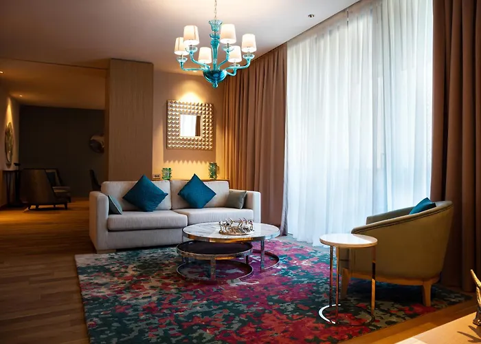 Karavansaray Turkistan Harbour Hotel -Flying Theatre Access