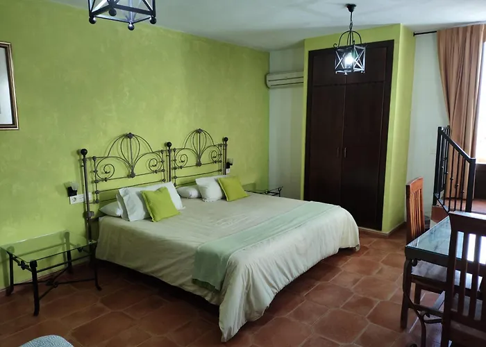 Hotel Rural La Posada De Las Cigueenas