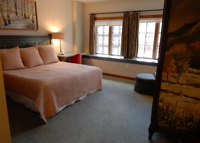 Modern King Room In Heart Of Mt, Crested Butte