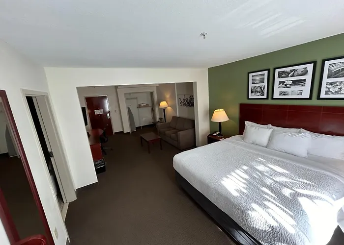 Sleep Inn & Suites Manchester Near Arnold Afb