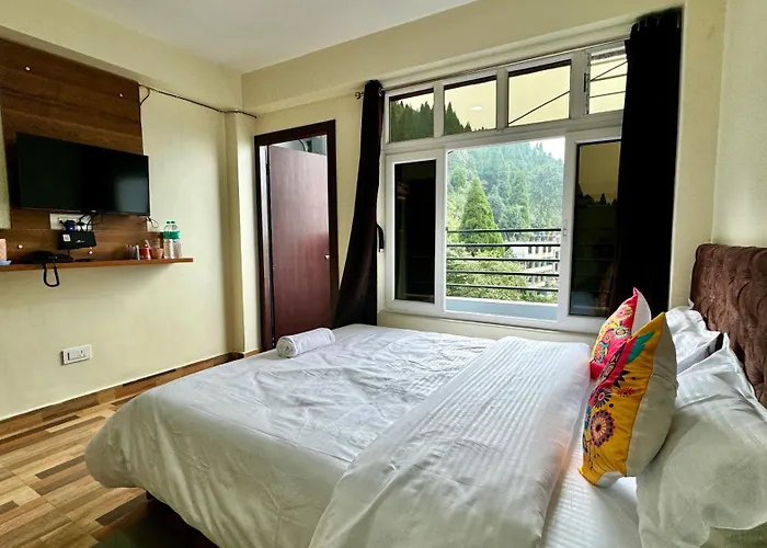 Darjeeling Hillside Inn