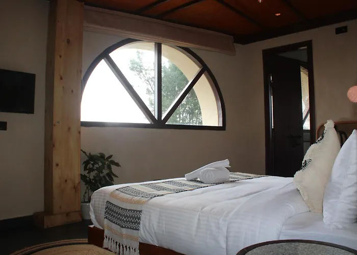 Himalayan Hobbit House