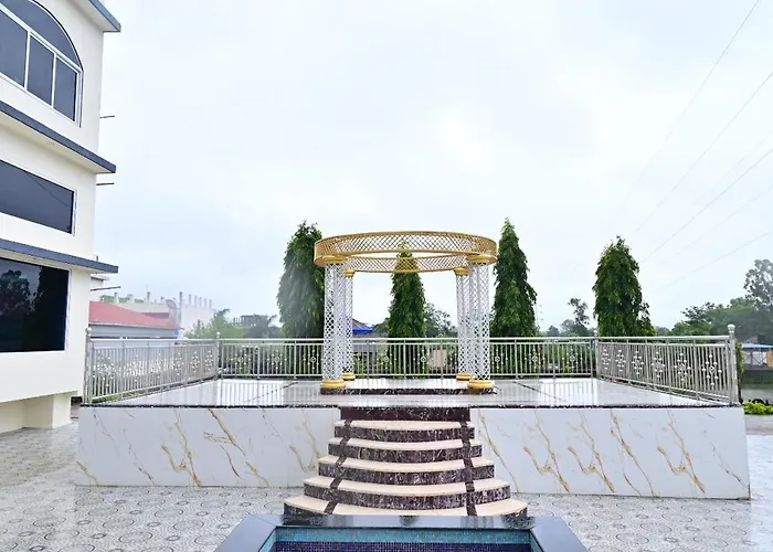 Vedika Garden