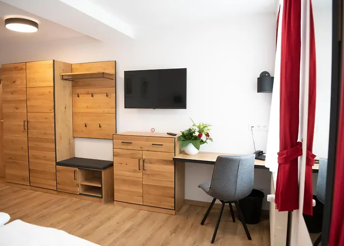 Hotel Zu den Drei Kronen