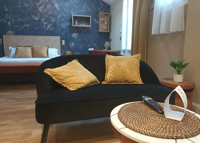 Logis Hotel La Breche - Restaurant Berthelot